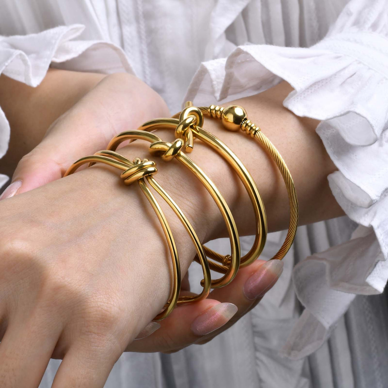 Gold Steel Open Knot Bracelet