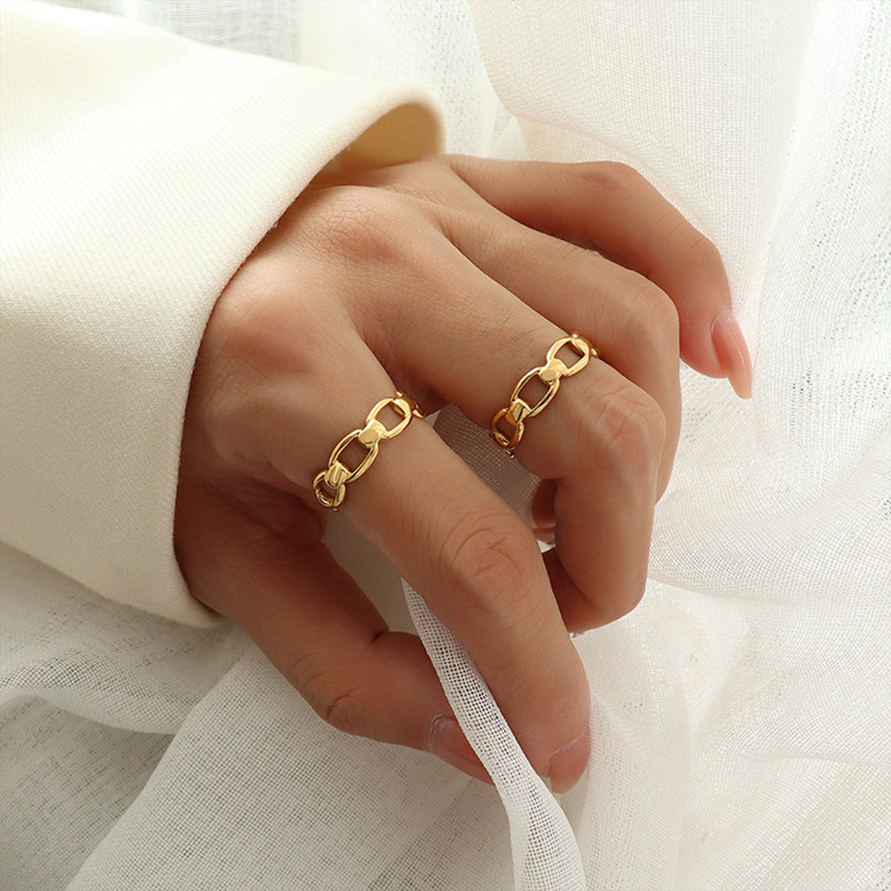 The Gold Link Ring