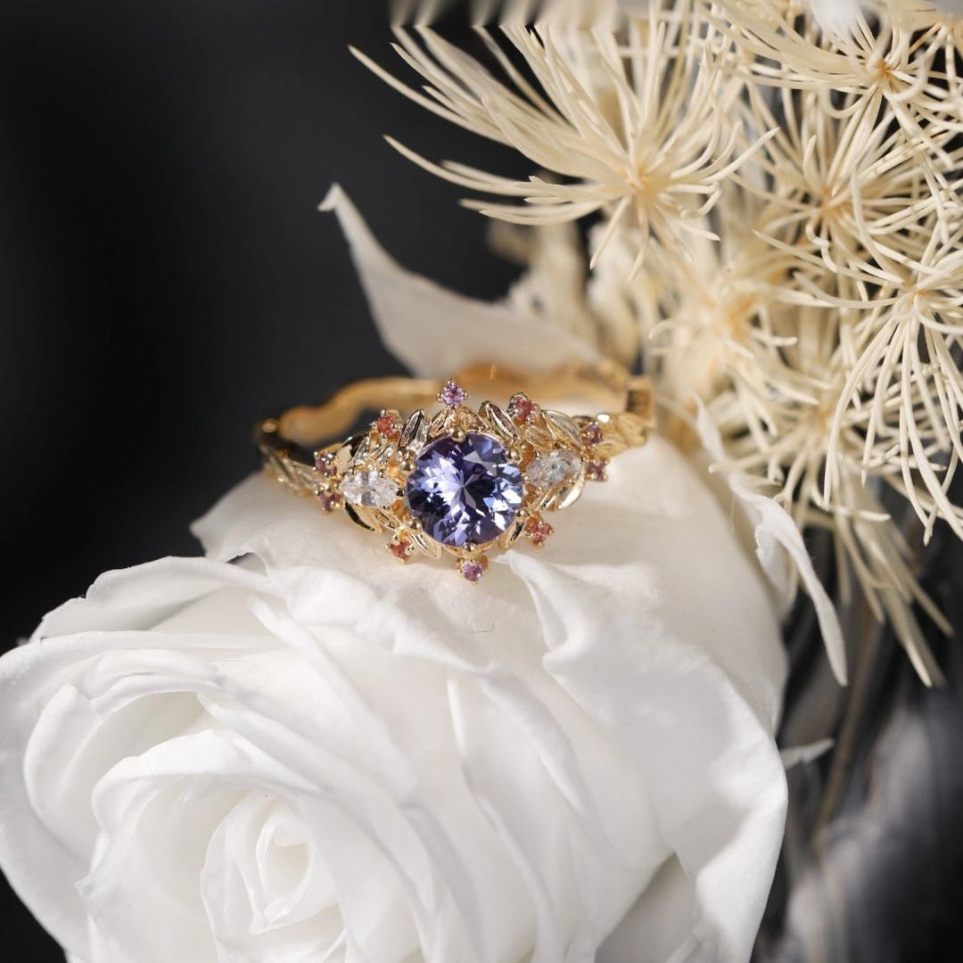 Mid-ancient Carved Blue Ring