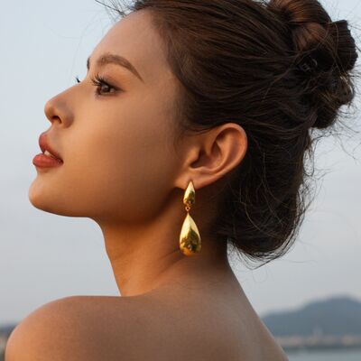 Chantilly Dangle Earrings