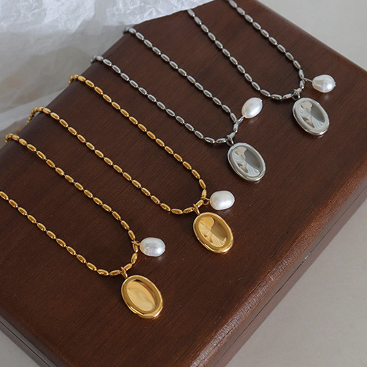 Freshwater Pearl Pendant Necklace